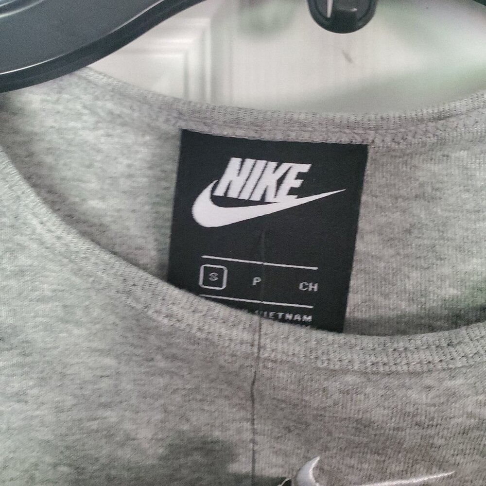 NWT Nike Women's Sportswear Essential Ribbed Tank Top, Size Small - Picture 2 of 4